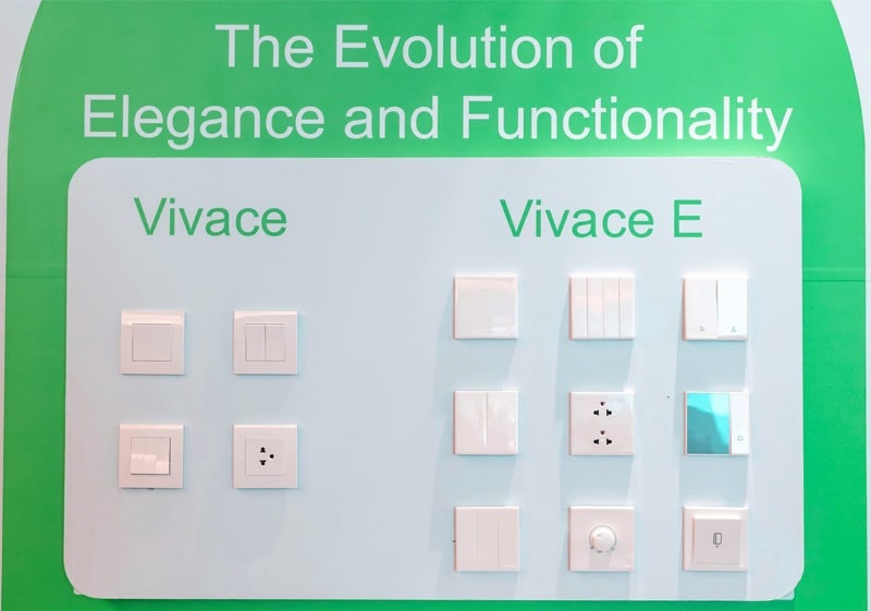 So sánh công tắc ổ cắm Vivace và Vivace E Schneider